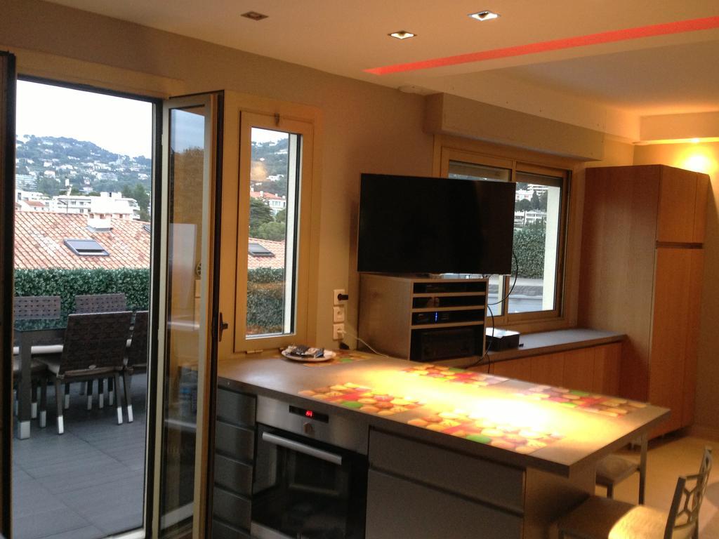 Penthouse With Jacuzzi On The Big Terrace Apartment Cannes Bagian luar foto